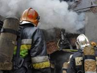 Во Владивостоке пожарные спасли из огня 30 человек